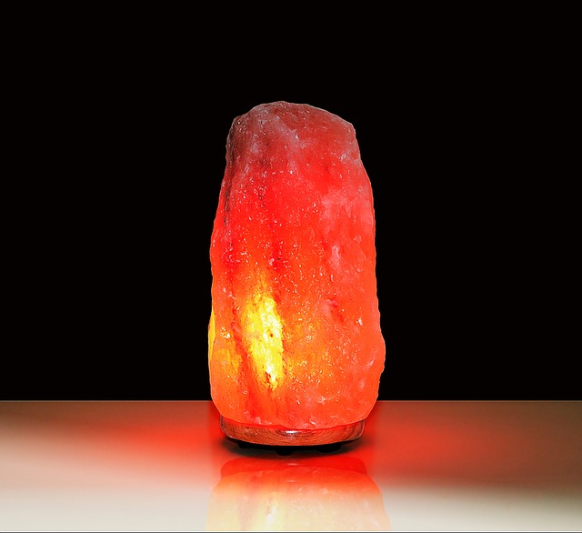 Salzlampe aus Himalaya-Salz - Quelle: Pixabay